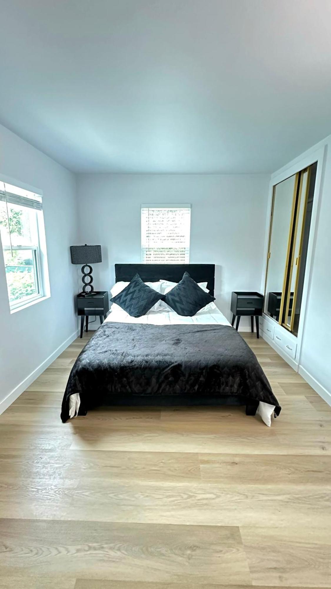 Modern 2Br Stylish & Cozy Unit Bed & Breakfast Los Angeles Exterior photo